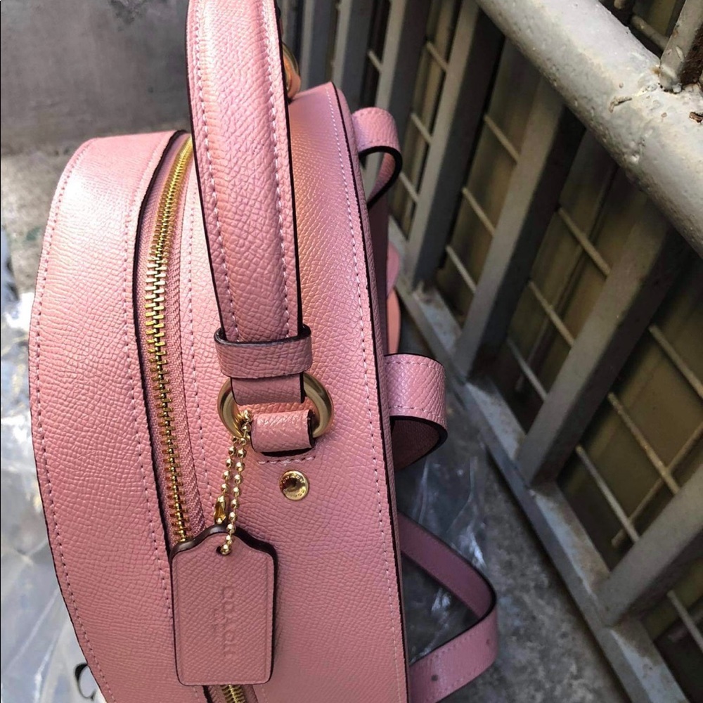Coach Jordyn Backpack Petal Pink💕🌸 - Picture 3 of 5